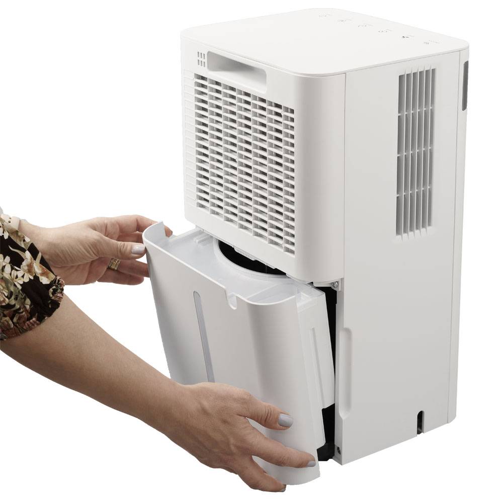 Depósito de água de 12 L do desumidificador Jocel 12 L/Dia Wi‑Fi, vista superior.