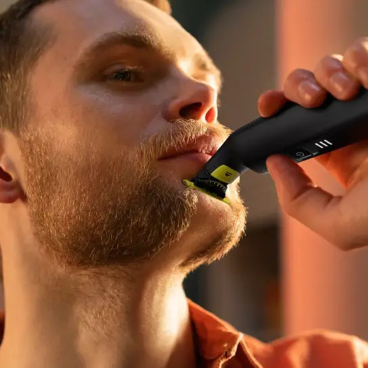 OneBlade Pro 360 Face + Body Bart- und Körperrasierer