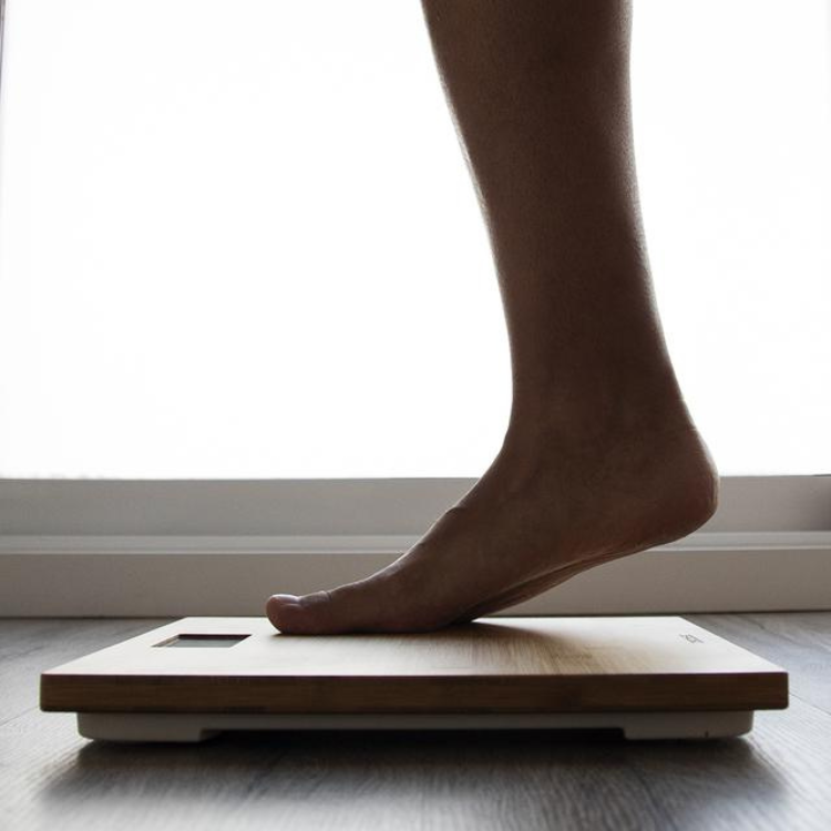 Balança Cecotec Surface Precision 9300 Healthy Bambu