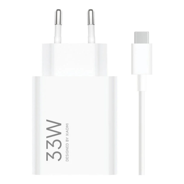 Carregador rápido Xiaomi 33W branco com cabo USB-C.