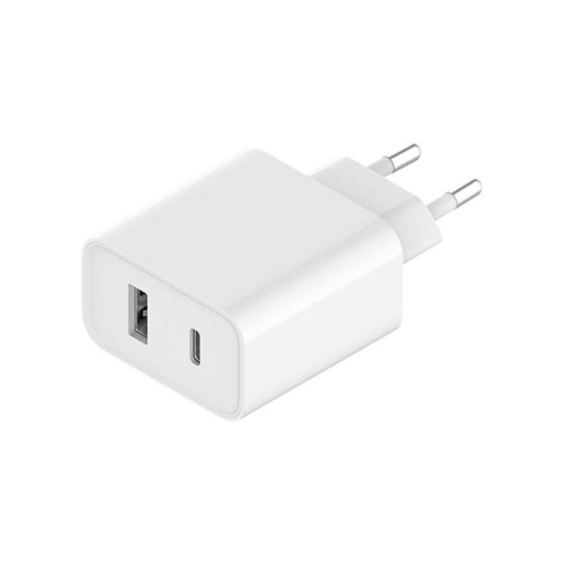 Carregador Xiaomi branco 33W com USB-A e USB-C.