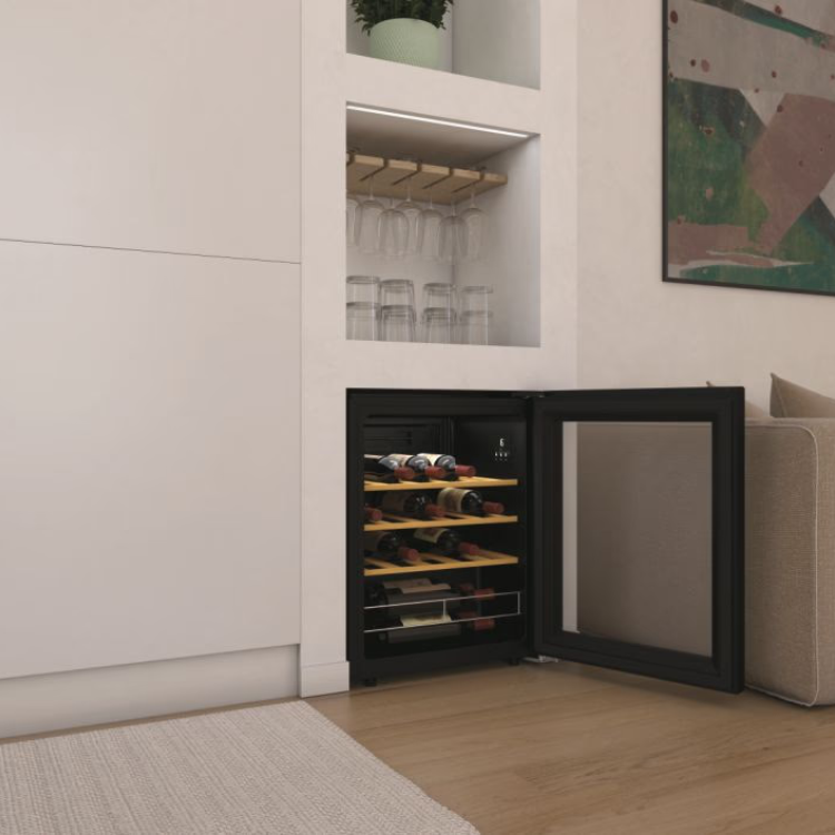 Cave de Vinhos Hoover HOWC023 23 Garrafas 62L