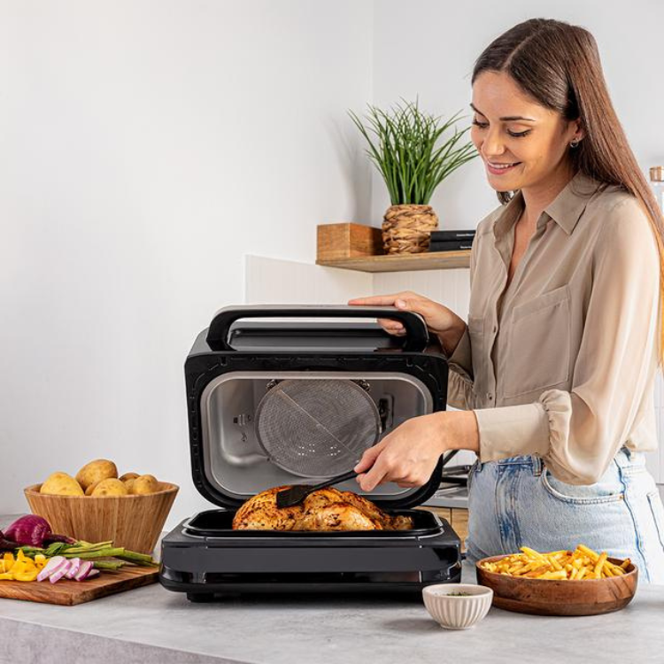 Fritadeira Cecotec Air Fryer Cecofry FireDome 6000 Grill 6L 2400W Preto