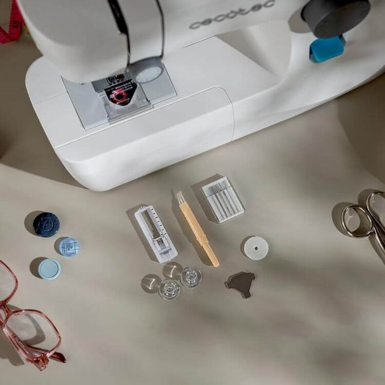 Máquina de Costura Cecotec BelleCouture 1500