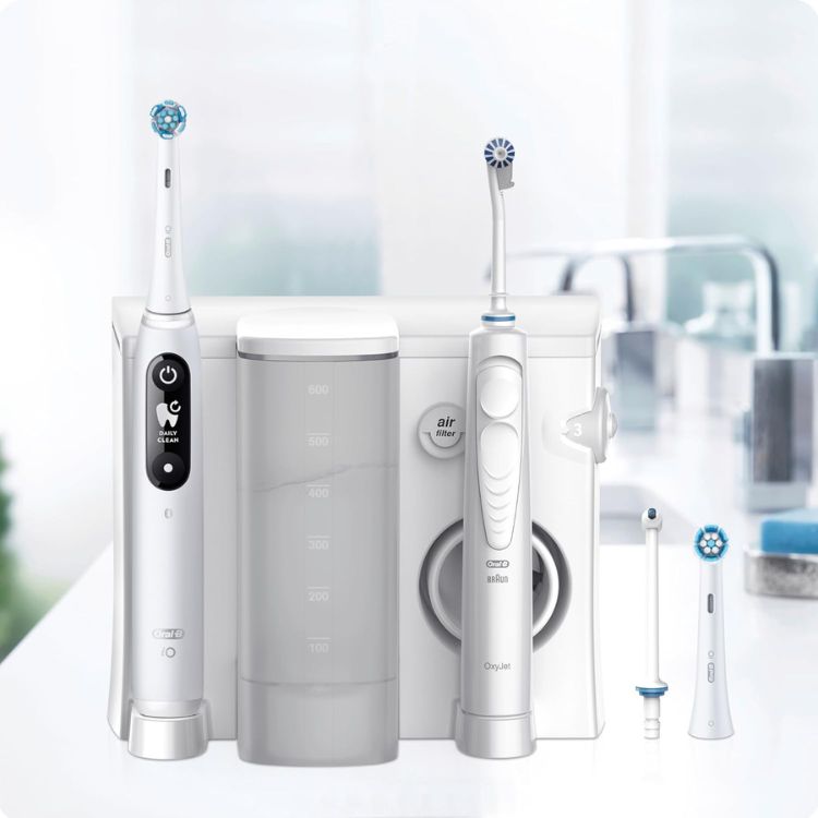 Pack Higiene Dentária Oral-B Escova + Irrigador Oxyjet iO6 Branco