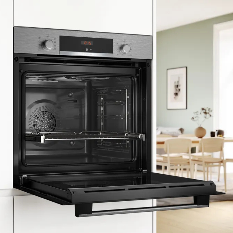 Forno Hidrolítico de Encastre Bosch Serie 4 HBA514ES3, 71L, inox, com porta aberta mostrando o interior.