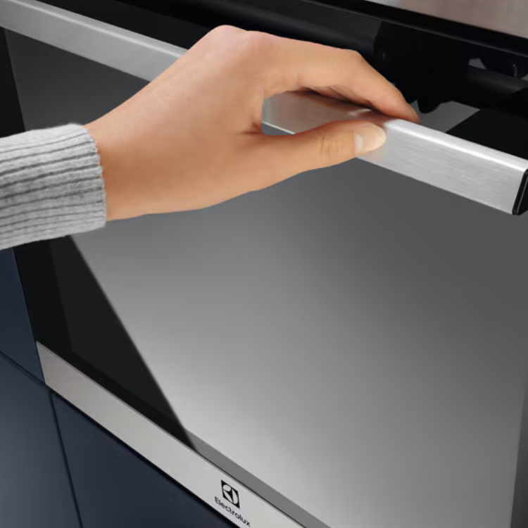 Forno Multifunções de Encastre Electrolux EOF3H54X 72L 2790W
