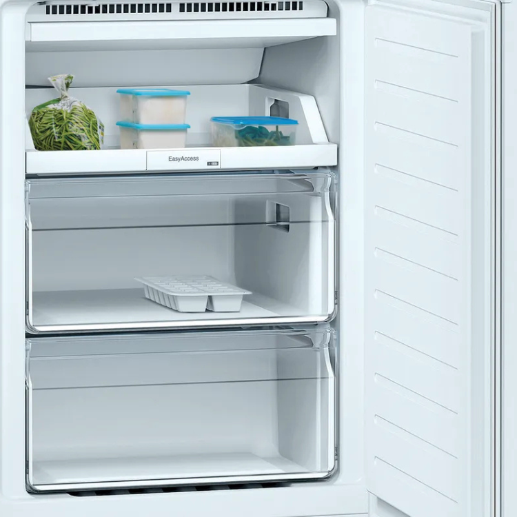 Frigorífico Combinado Balay 3KFE561WI 302L Branco
