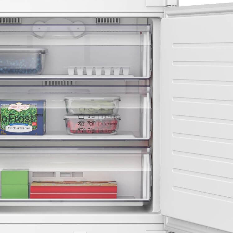 Frigorífico Combinado de Encastre Balay 3KIE901F 383L