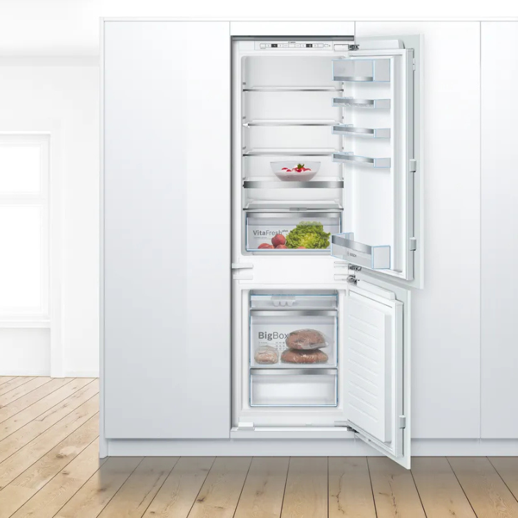Frigorífico Combinado de Encastre Bosch Serie 6 KIS86AFE0 272L Branco