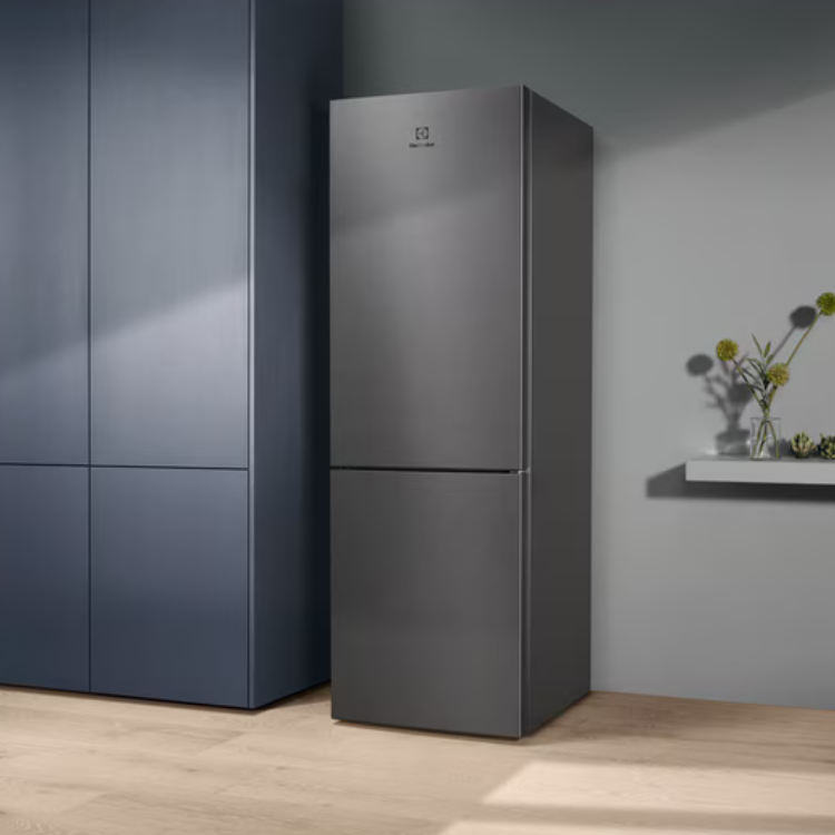 Frigorífico Combinado Electrolux LNT6ME32U2 324L Inox