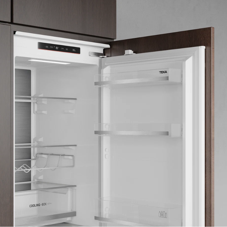 Frigorífico Combinado de Encastre Teka RBF73395FI 267L