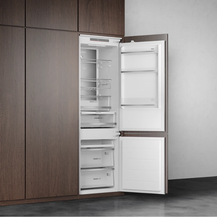 Frigorífico Combinado de Encastre Teka RBF73395FI 267L