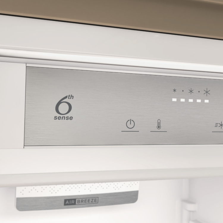 Einbau-Kühl-Gefrierkombination Whirlpool WHC20D013D1 300L Weiß