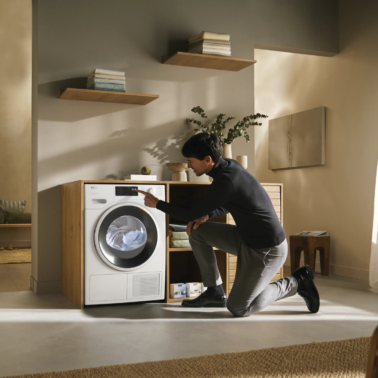 Máquina de Secar Roupa Miele TWC640WP 8Kg Classe C Branco