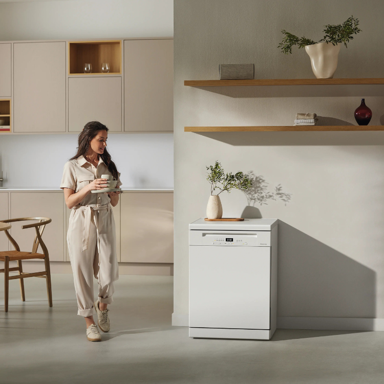 Máquina de lavar loiça Miele G 5811 SC, 14 conjuntos, branca, instalação livre.