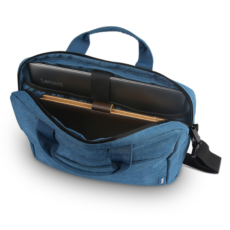 Mala Lenovo Casual T210 15,6" Azul, com um portátil e caneta no interior.
