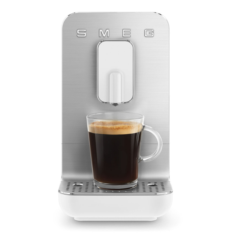 Máquina de Café Smeg Automática BCC11 Branco