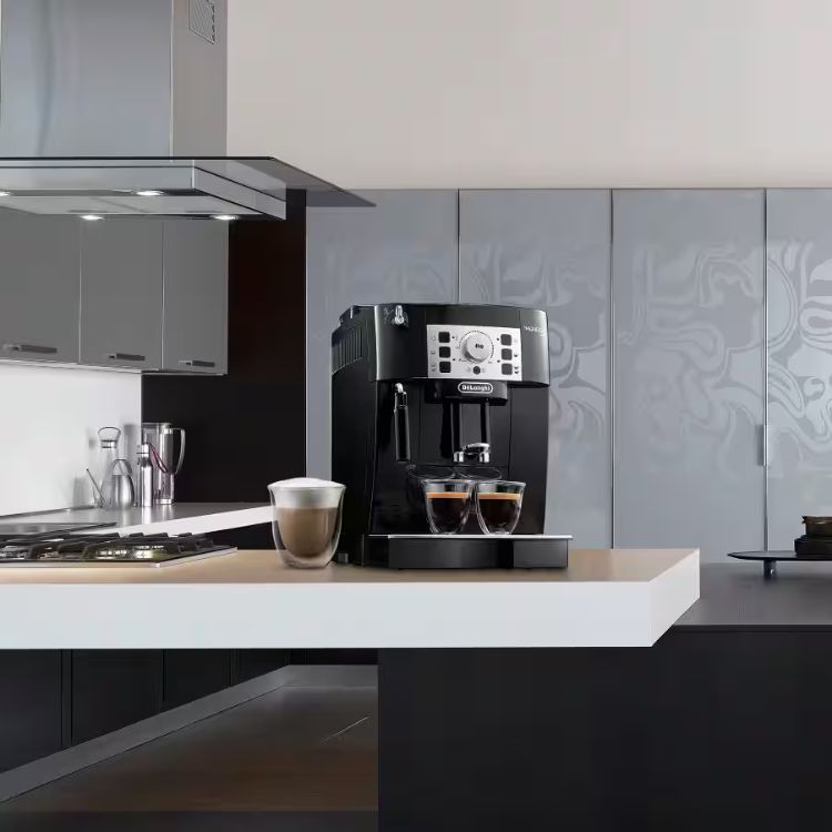 Máquina de Café Delonghi Automática Magnifica S Preto