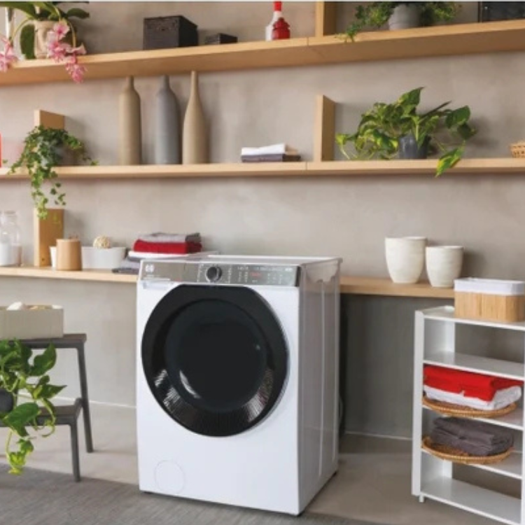 White Hoover washer dryer, 8kg/5kg, 1400RPM, Class D.