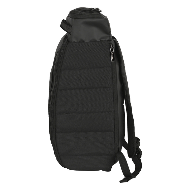Mochila de Viagem Safta Business Preto, com alças e bolsos laterais, em material texturizado.