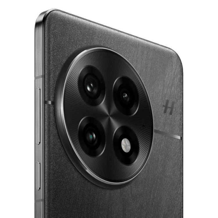 OnePlus 13 5G preto, detalhes da câmera quádrupla na parte de trás.