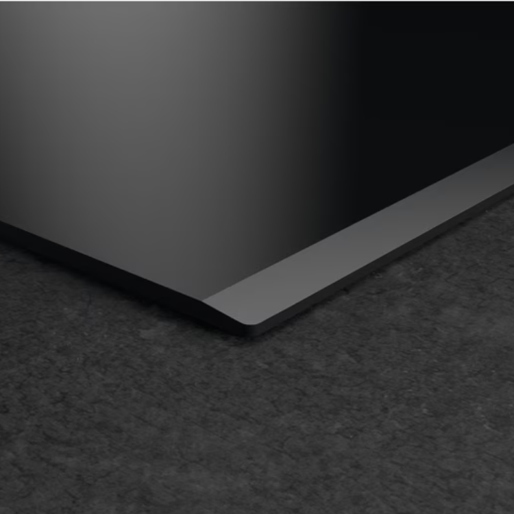 Black induction cooktop corner, AEG brand, 3 zones, 60cm, sleek design