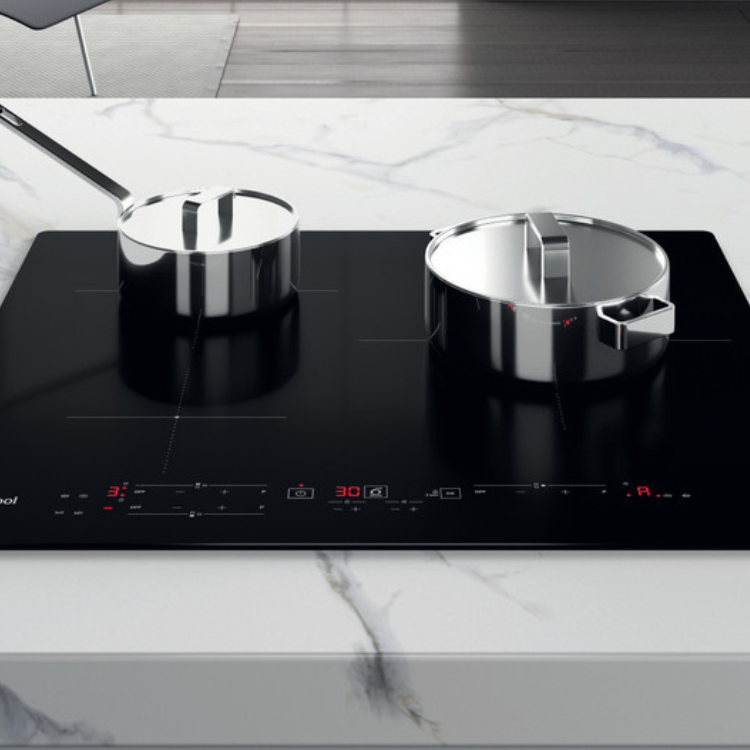 Placa de Indução Whirlpool WSB7560NE 7200W 3 Zonas 60cm