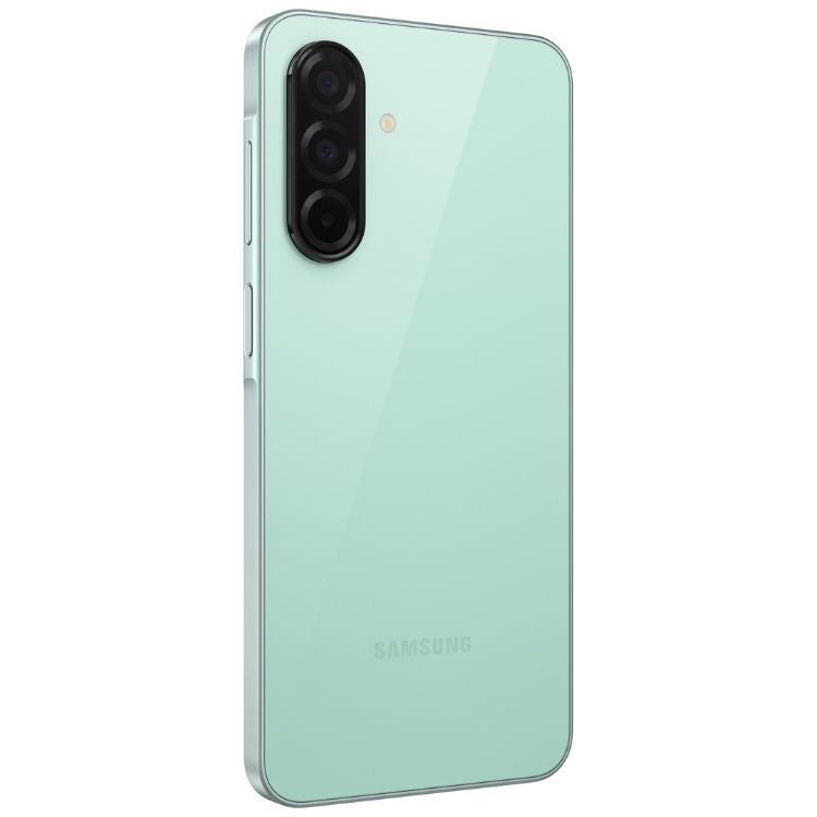 Samsung Galaxy A26 5G, verde, câmera tripla, marca Samsung na parte inferior.