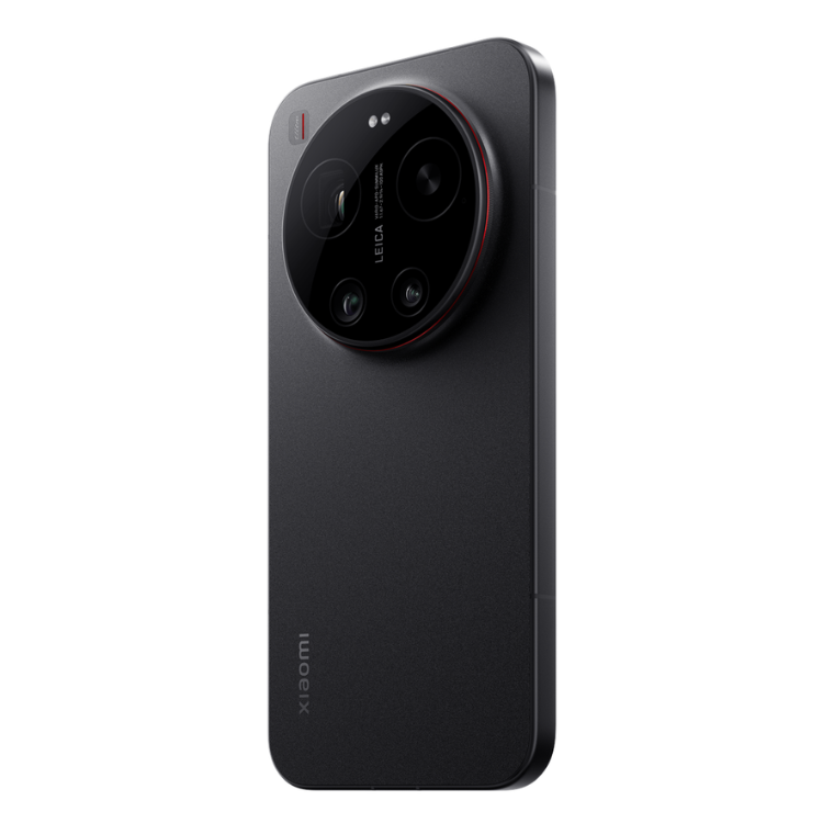Smartphone Xiaomi 17 Ultra preto, com câmara Leica e marca Xiaomi na parte inferior.