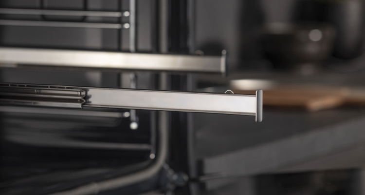 Forno Pirolítico Hisense BI64213E14PX